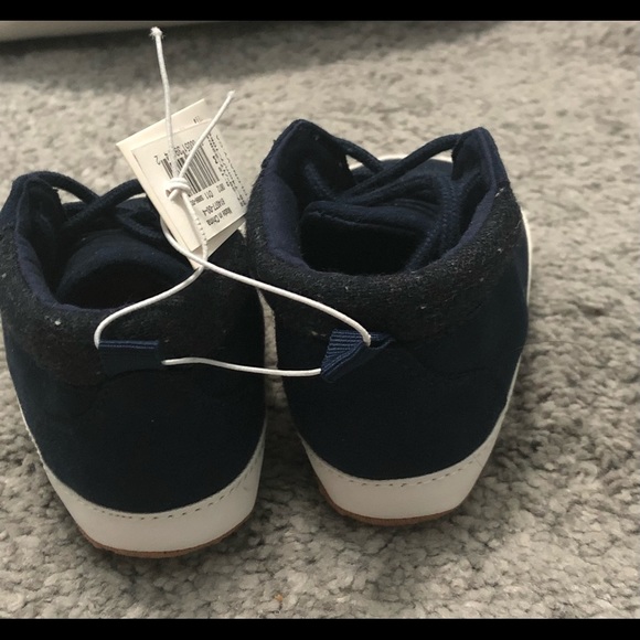 Old Navy baby boys size 6-12 months navy blue shoes - Picture 3 of 5